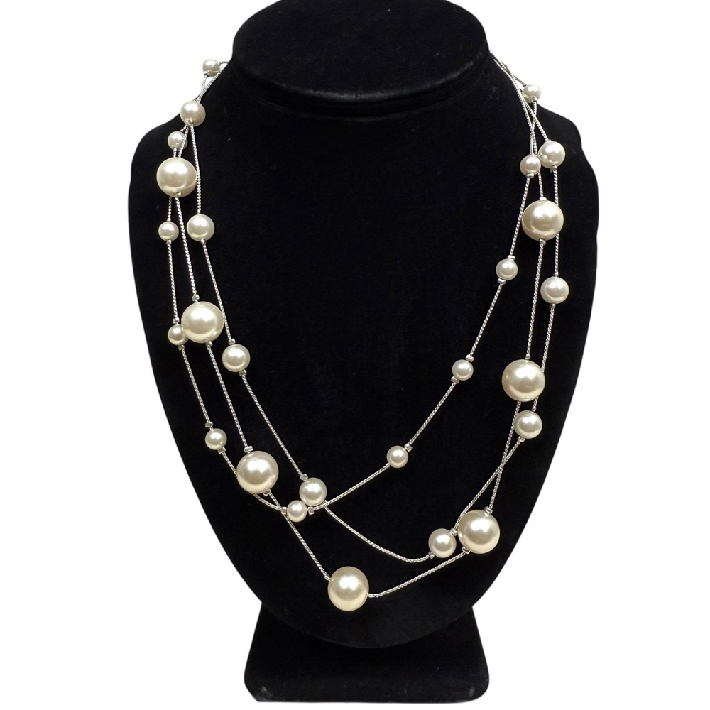 VTG RMN Tri Strand Faux Pearl Necklace Silver Tone Chain Statement Jewelry 10 in